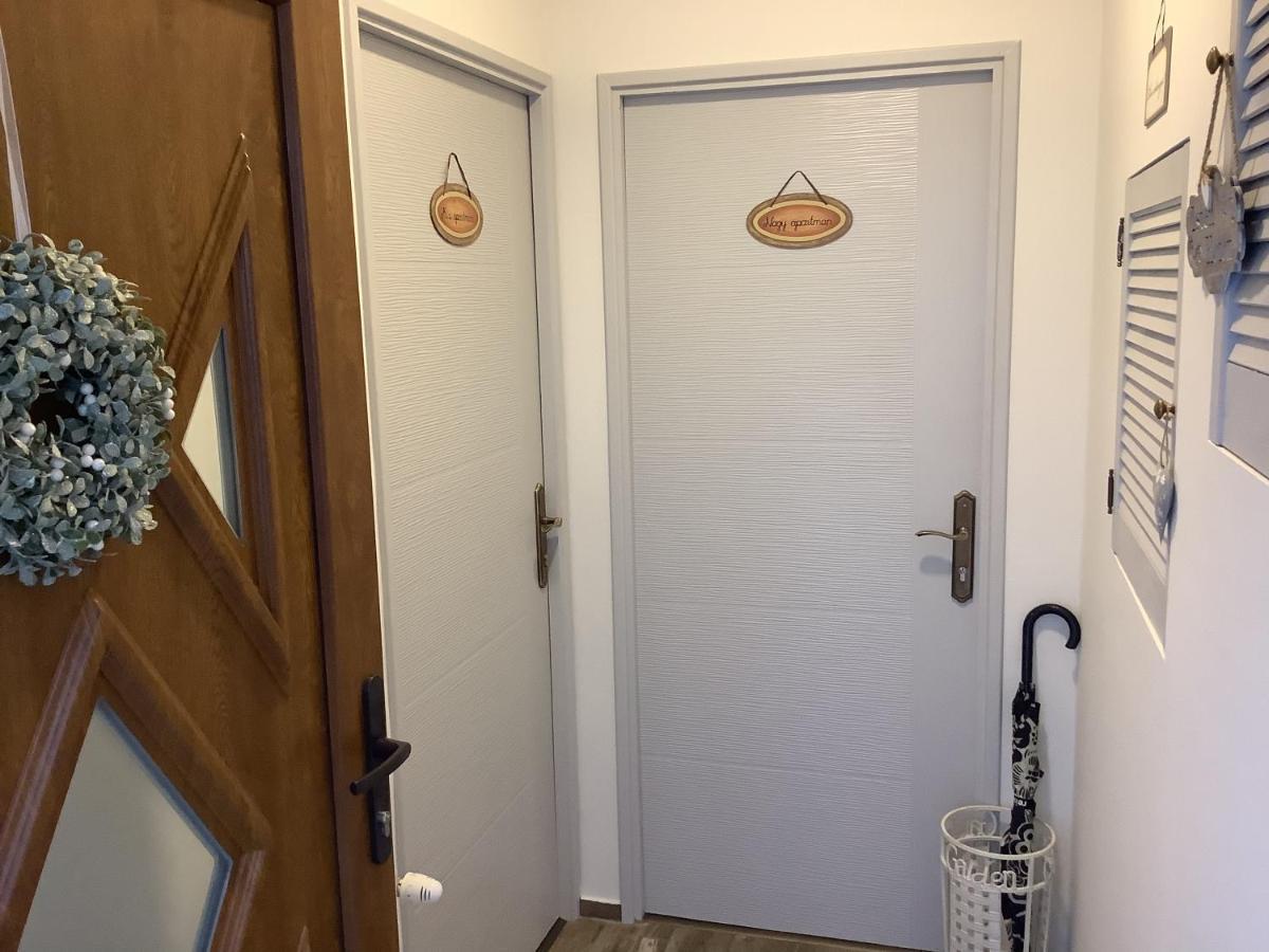 Ezuest Boroka Apartman Erlau Exterior foto