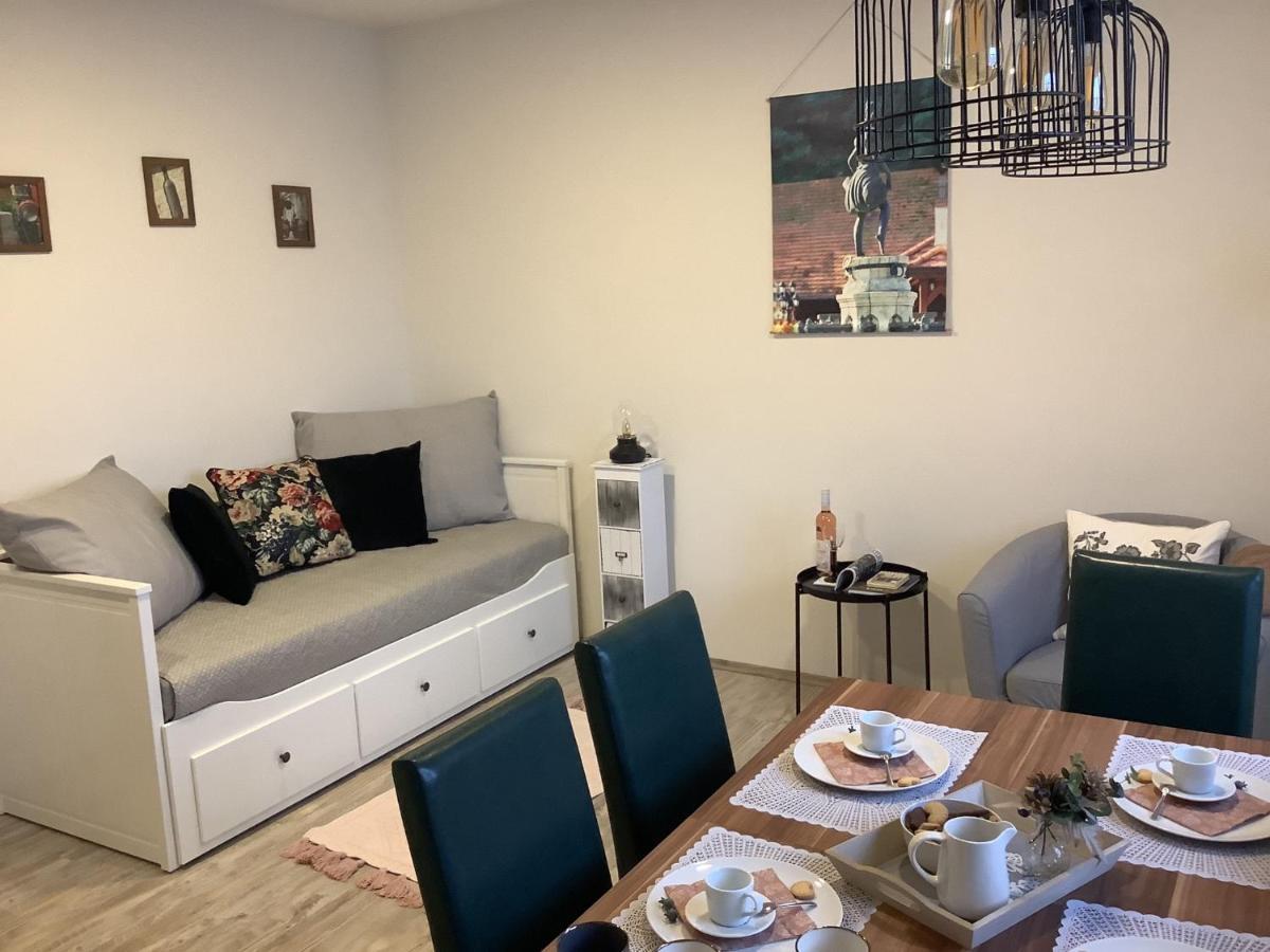 Ezuest Boroka Apartman Erlau Exterior foto